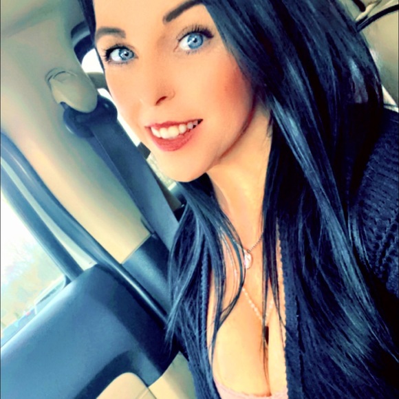 Meet your Posher, Jessica - Picture 5 of 9